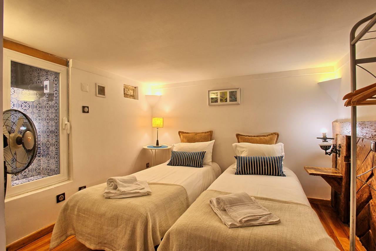 Localtraveling Historic Center Travessa Apartment Lisbon Luaran gambar